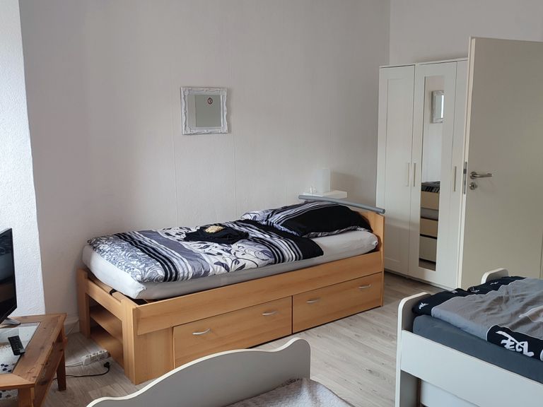 Schlafzimmer mit 3 Einzelbetten